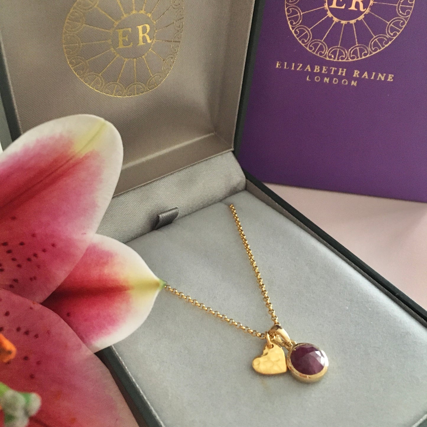 18K Gold Heart Amulet Pendant Necklace